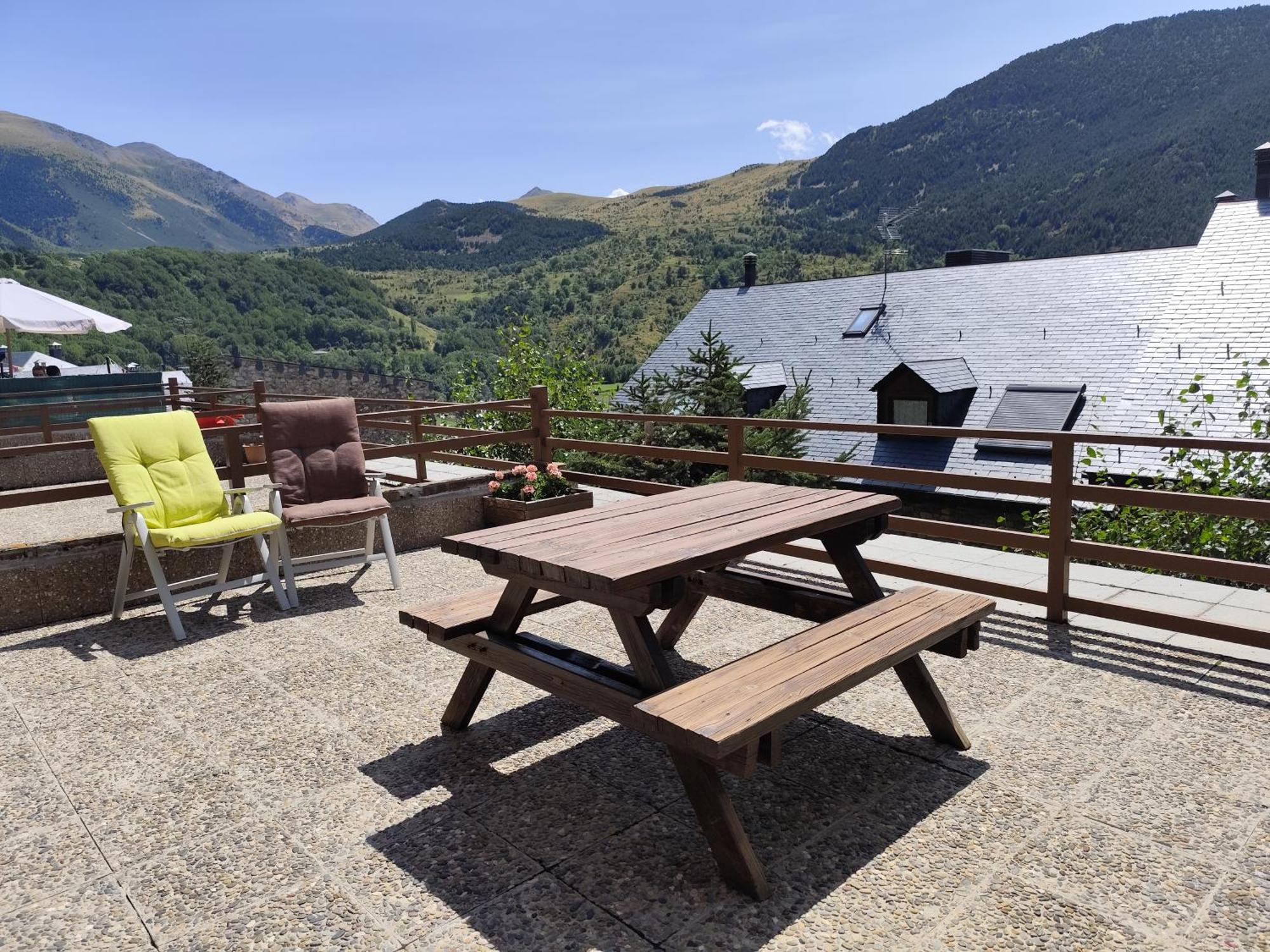 Apartamento Con Terraza Y Vistas Panoramicas En Tauell Exterior foto